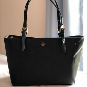 Tory Burch Emerson Tote Black - medium.